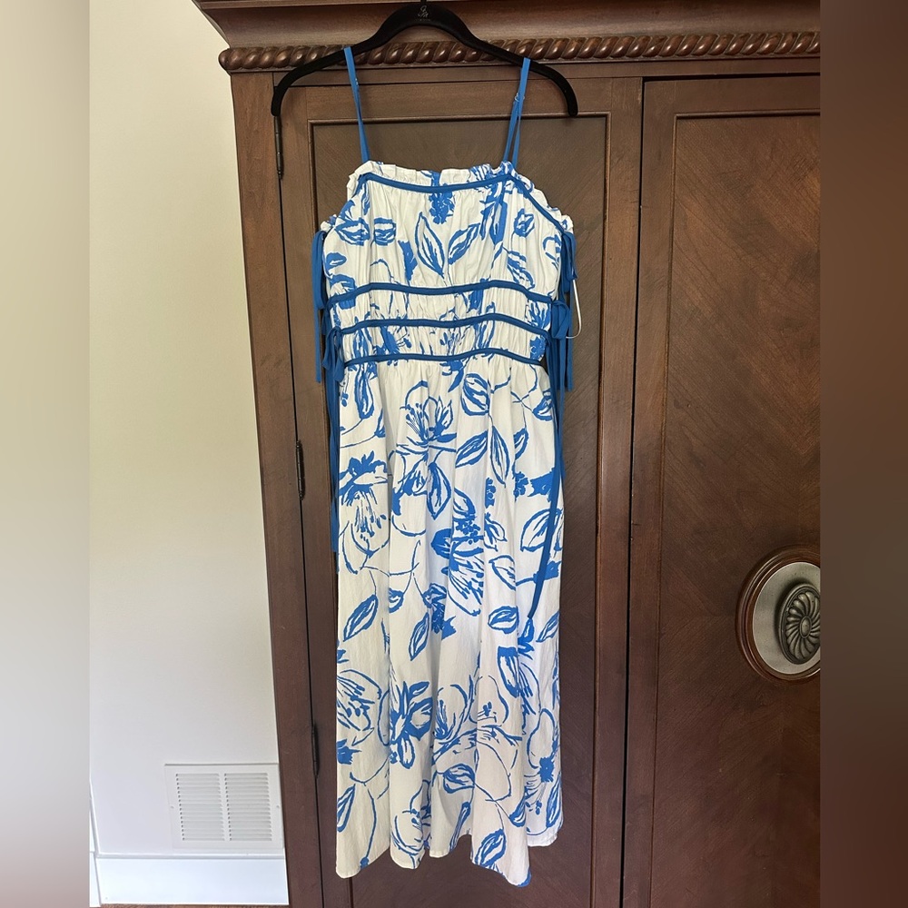 Floral Tie Maxi Dress